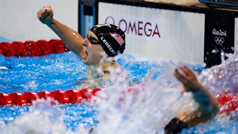 katie ledecky smashes her own world record in 400 freestyle the new