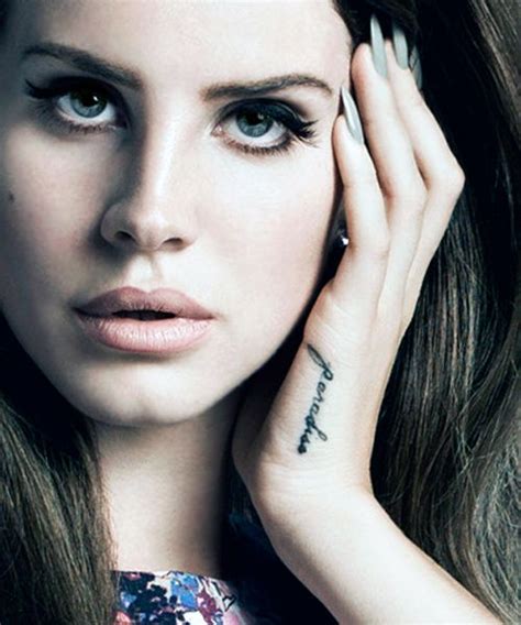 Lana Del Rey S Tattoos And Ihre Bedeutungen Pfcona