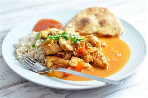 indian chicken with naan bread and mango chutney mambeno