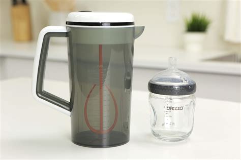 baby brezza electric  step formula mixer pitcher motorized mixing system  infant formula
