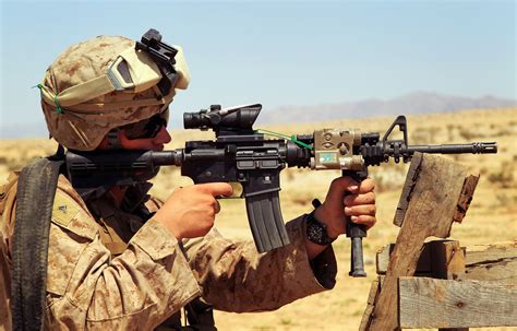 carbine  gun  army loves    war   national interest