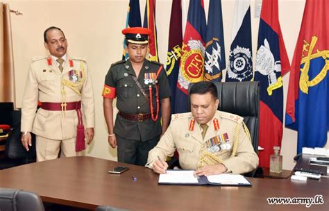 New Log Commander Assumes Office Sri Lanka Army