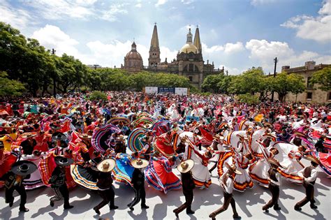 mexican performers set world record  folk dance