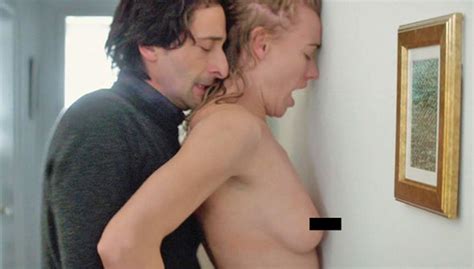 Sex yvonne strahovski