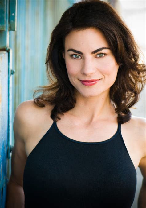traci dinwiddie profile biography pictures news