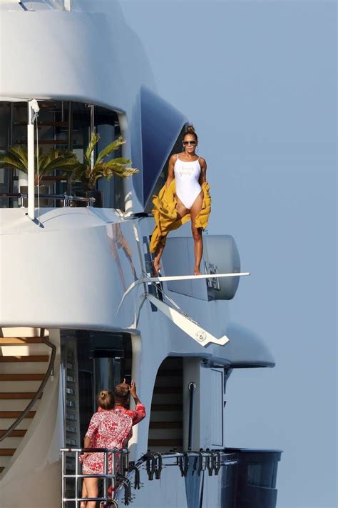 Jennifer Lopez Shows Off Fit Bod On Yacht With A Rod In St