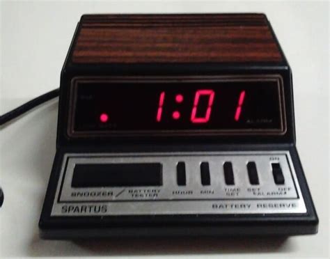 vintage spartus neptune model  alarm clock digital  battery backup ebay