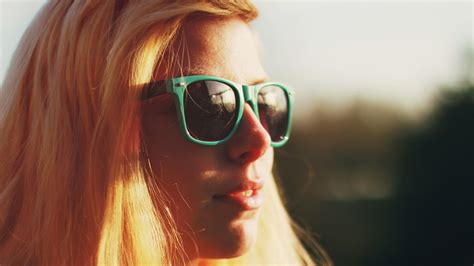обои лицо женщины модель портрет блондинка солнечные очки