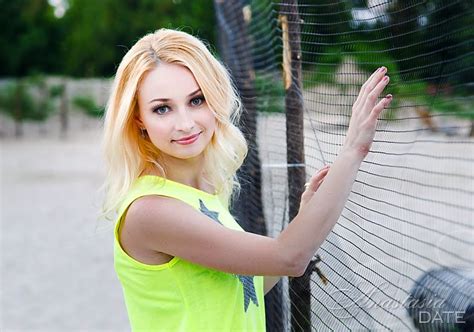 caring ukraine woman alisa from kiev 38 yo hair color blond