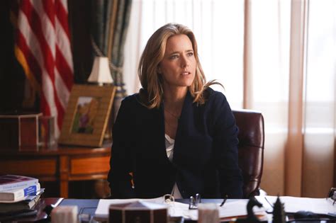 Téa Leoni Knows What You’re Thinking When You See Her On ‘madam