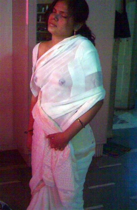 indian wife in wet saree getting horny at indian paradise