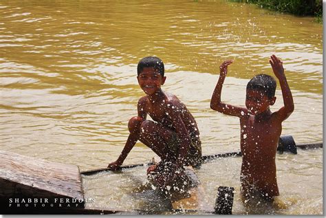 river kids explored river journey  boat    intere flickr