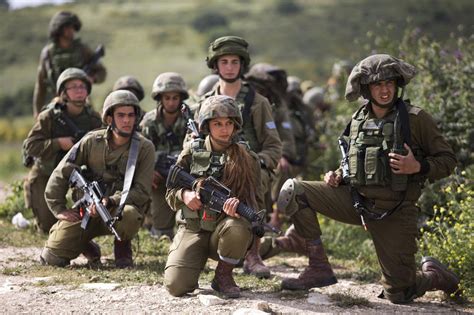 israel grapples with military s plan to open combat roles