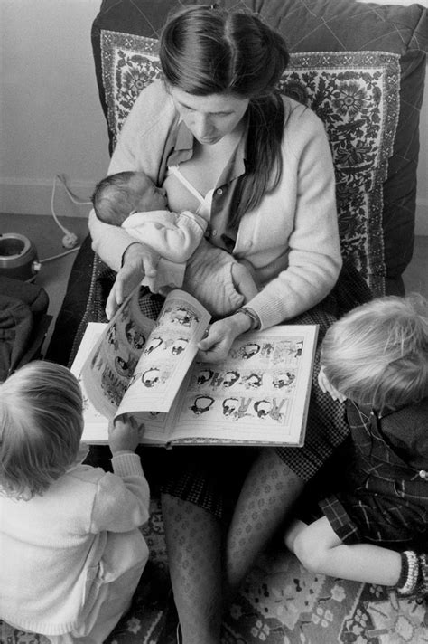 23 vintage breastfeeding photos full of love and strength