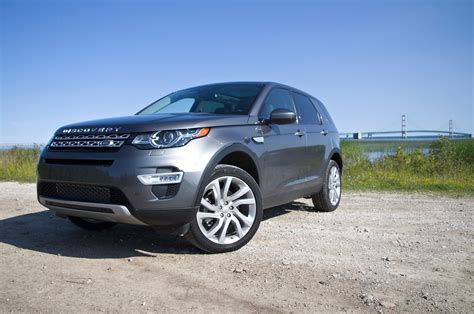 land rover discovery sport hse luxury review