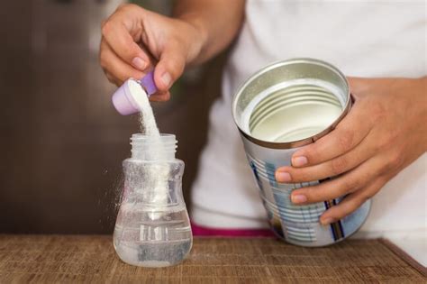 pertimbangkan risiko donasi susu formula bayi  daerah bencana alodokter