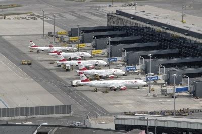 austrian airlines resumes operations  london  tel aviv