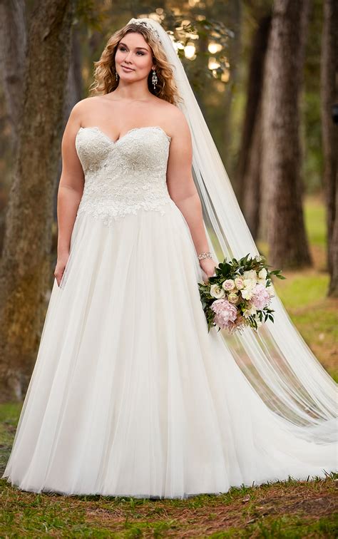 40 Stylish Wedding Dresses For Plus Size Women 2021 Plus