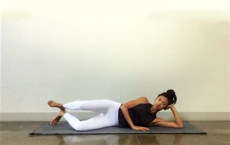 4 moves to strengthen your pelvic floor video peaceful
