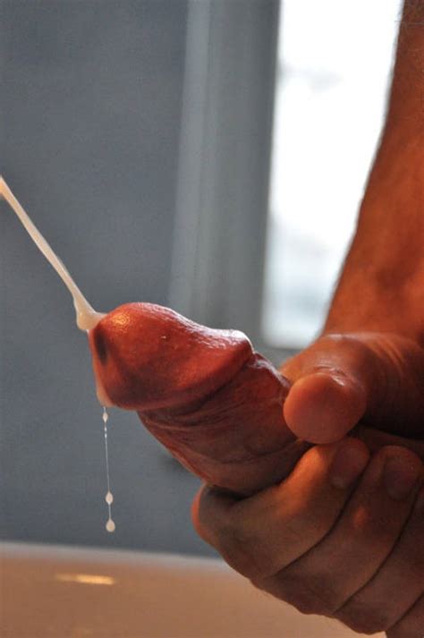 Close up gay cumming pictures