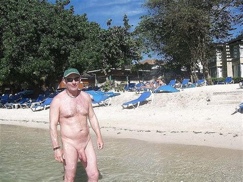 Nude Men In Beach 85 Pics