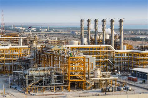 irans daily gas refining exceeds  mcm tehran times