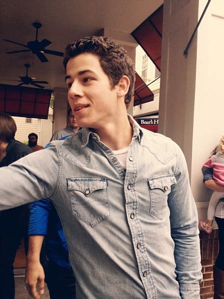 nick jonas the official thread [merged] page 27