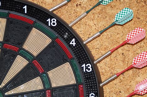 images play recreation arrow target flooring game  darts dart board indoor games