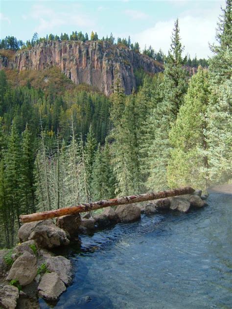 This New Mexico Hiking Trail Leads To A Gorgeous Natural