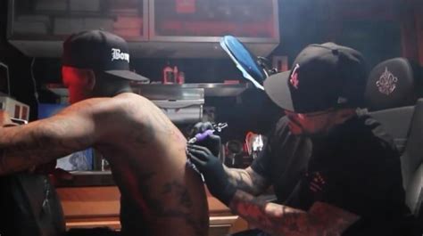 Yg Gets His Back Inked Up By Mister Cartoon