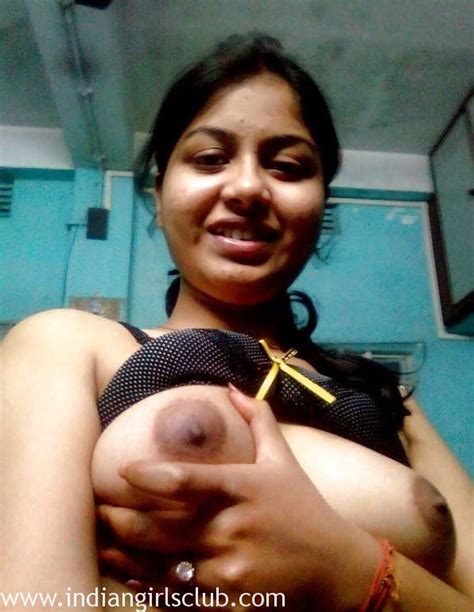 indian college girl porn squeezing her big tits filmed by