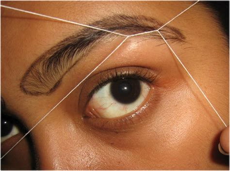 diy  steps  thread  eyebrows perfectly  home