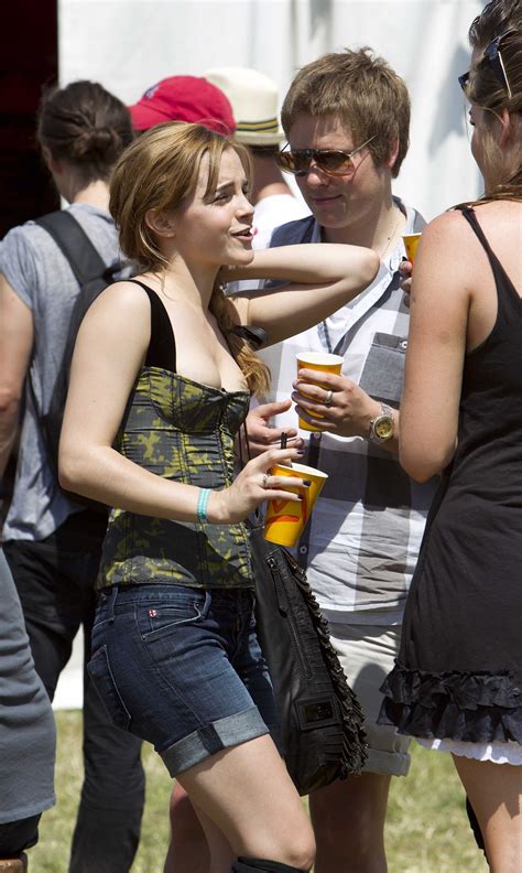 emma watson 2010 glastonbury music festival collection june 25 27 2010 001 porn pic from