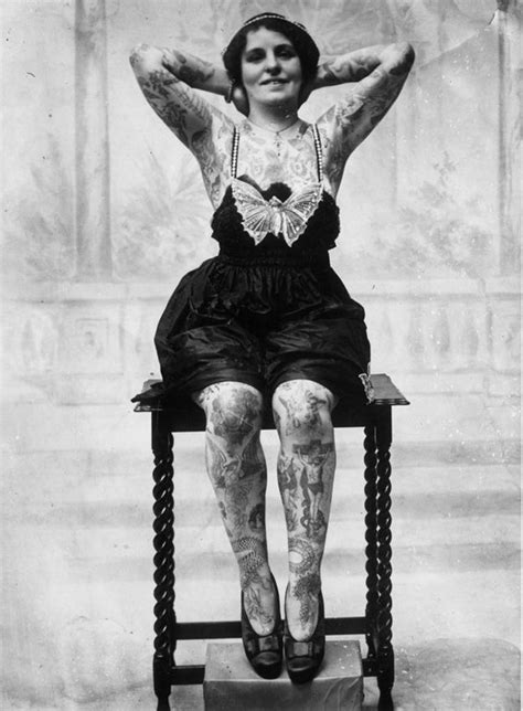 Old School Photos Of Women Rocking Tattoos 16 Pics