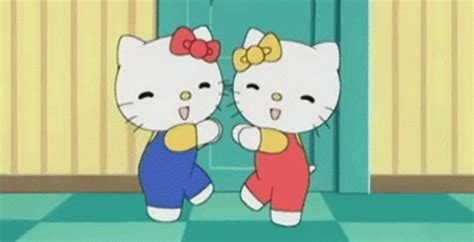 excited hello kitty and mimmy