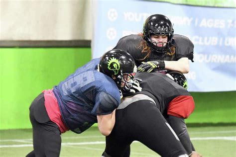 Connecticut Hawks Recruit For Women’s Tackle Football Team