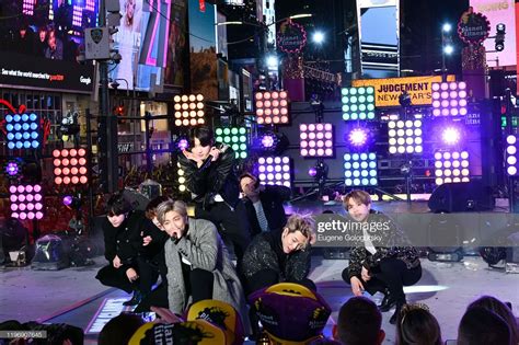 bts media☻ on in 2020 times square bts army nyc times