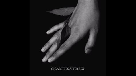 Cigarettes After Sex K 中英歌詞翻譯對照「情已逝，曾經相愛的我倆，竟只剩漠然以對˩ 呼吸的每一刻都在享受音樂