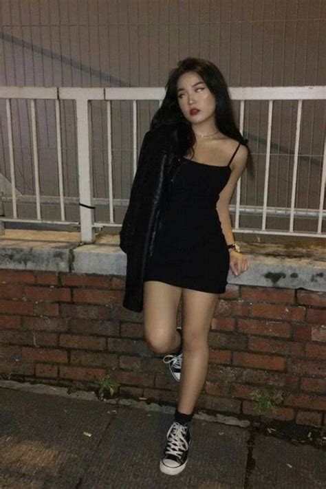 Asian Tumblr Baddie Girl Grunge Street Style Casual Outfit