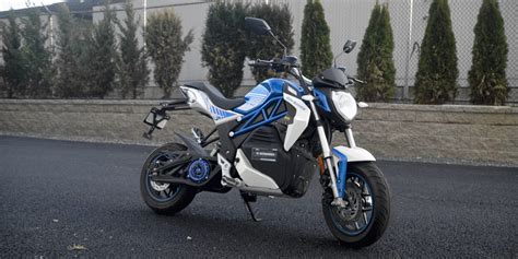 review   csc city slicker electric motorcycle   hell   ride electrek