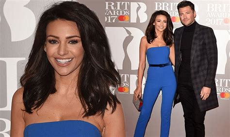 brit awards 2017 michelle keegan cosies up to mark wright daily mail online