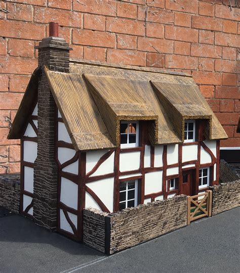 mm thatched roof cottage brunel models