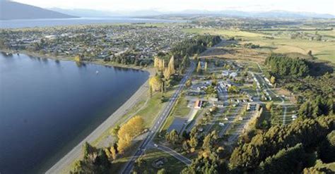 te anau lakeview holiday park motels   zealand camping guide