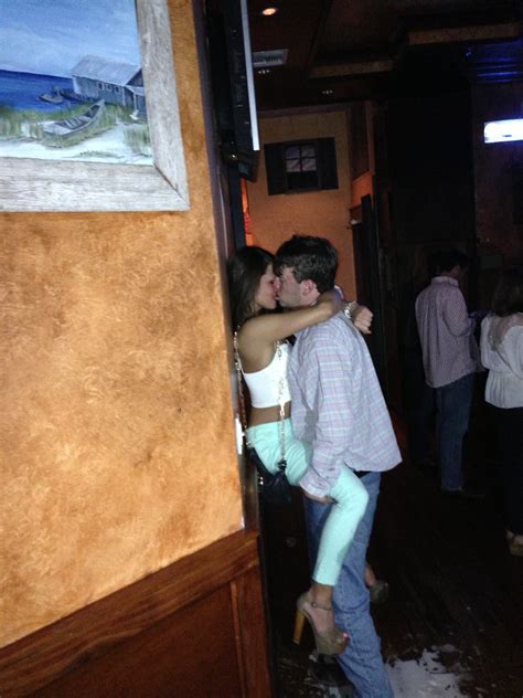 total frat move 25 annoying things drunk girls do