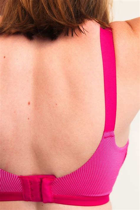 A Sports Bra For The Busty Girls Microscope Beauty