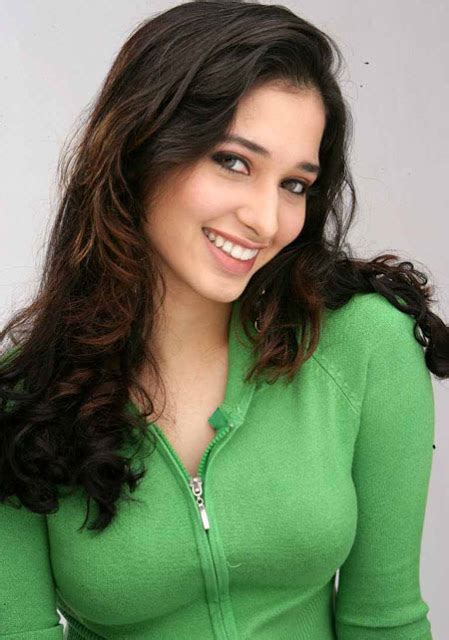 Hot Picture World Hot Boobs And Navel Showing Tamanna In