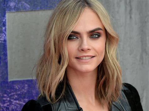 Cara Delevingne’s New Hair Color Is The Coolest Cross Between Platinum