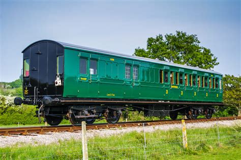 bogie carriages isle  wight steam railway