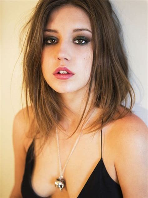 warm up your blue day with adele exarchopoulos barnorama