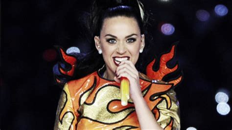 why katy perry s halftime show was the greatest halftime show of all